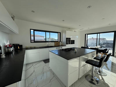 Maison - 190 m² - 6 pièces