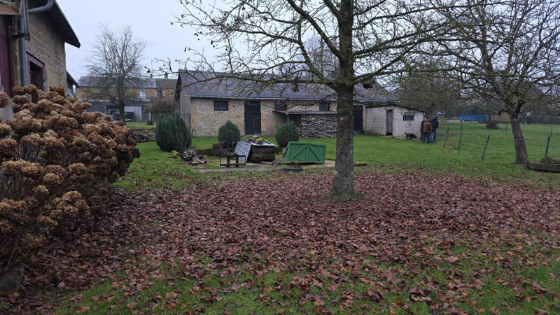 Maison - 216 m² - 10 pièces