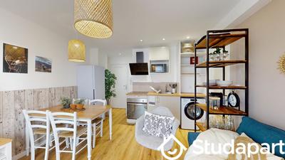 Chambre - 11 m² - 1 pièce