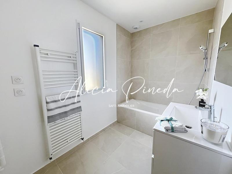 Maison - 97 m² - 5 pièces