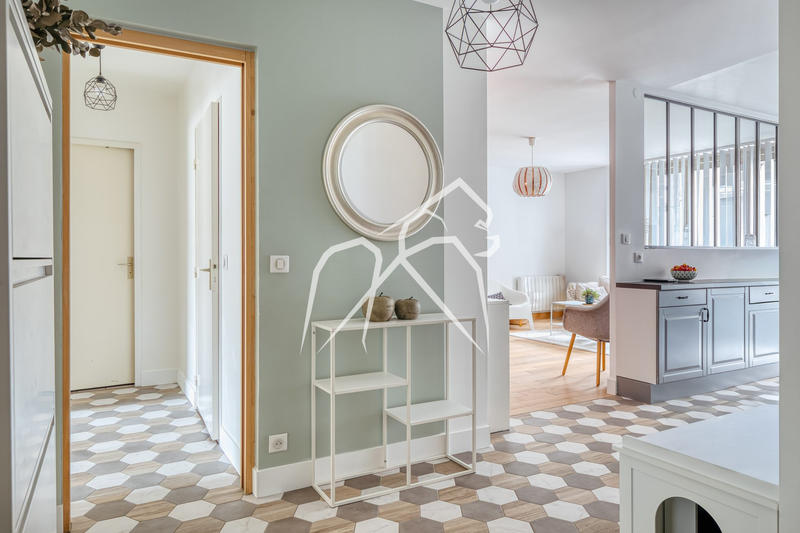 Appartement - 85 m² - 4 pièces