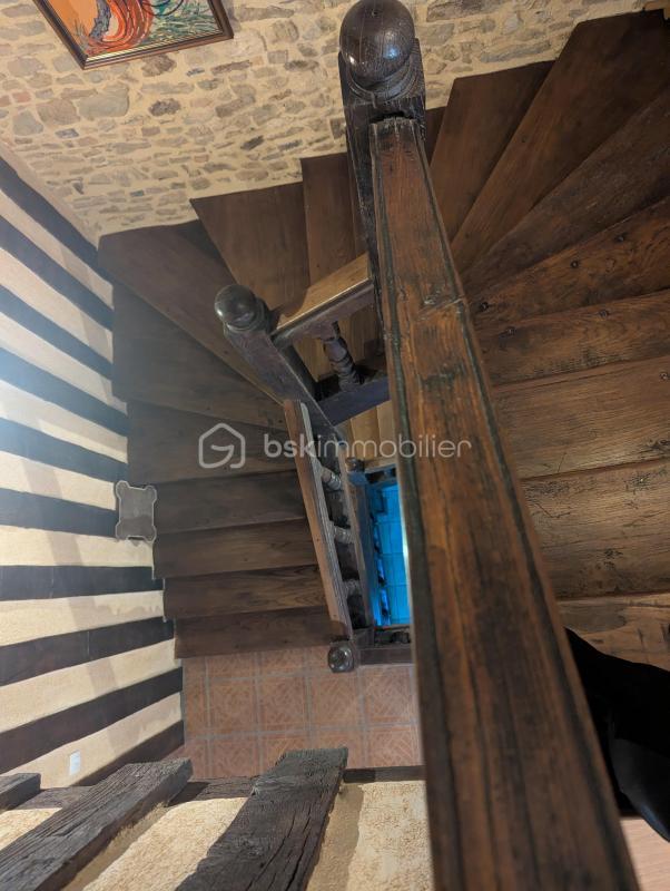 Demeure - 283 m² - 10 pièces