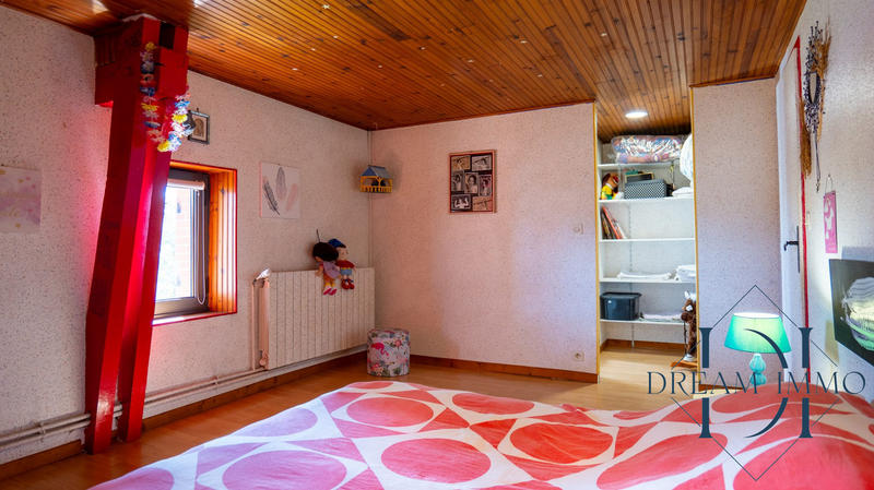 Maison - 350 m² - 7 pièces