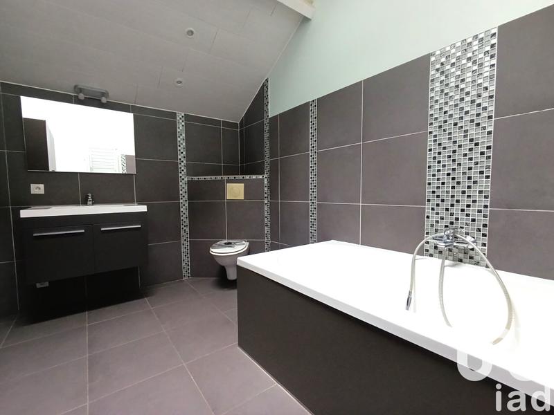 Maison - 93 m² - 4 pièces