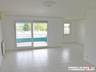 Appartement - 89 m² - 4 pièces