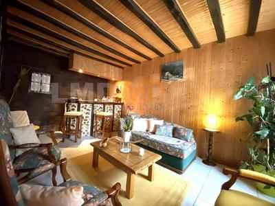 Maison chambre d'hôtes - 250 m² - 17 pièces