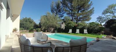 Villa - 175 m² - 6 pièces