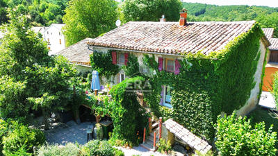 Maison - 142 m² - 5 pièces