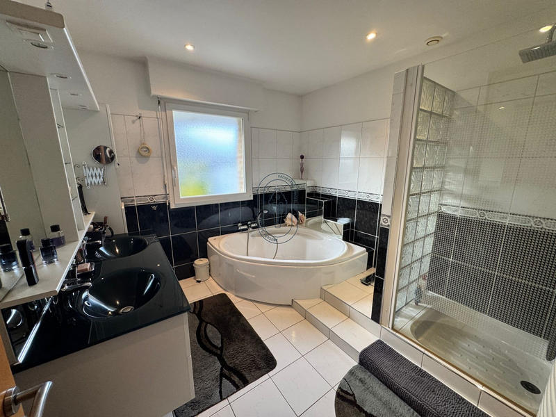 Maison - 131 m² - 5 pièces