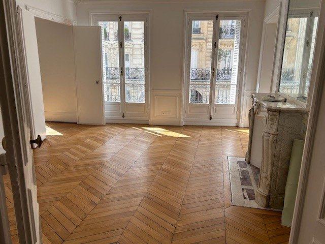 Appartement - 120 m² - 5 pièces