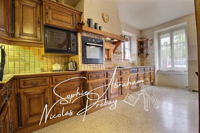 Maison - 183 m² - 7 pièces