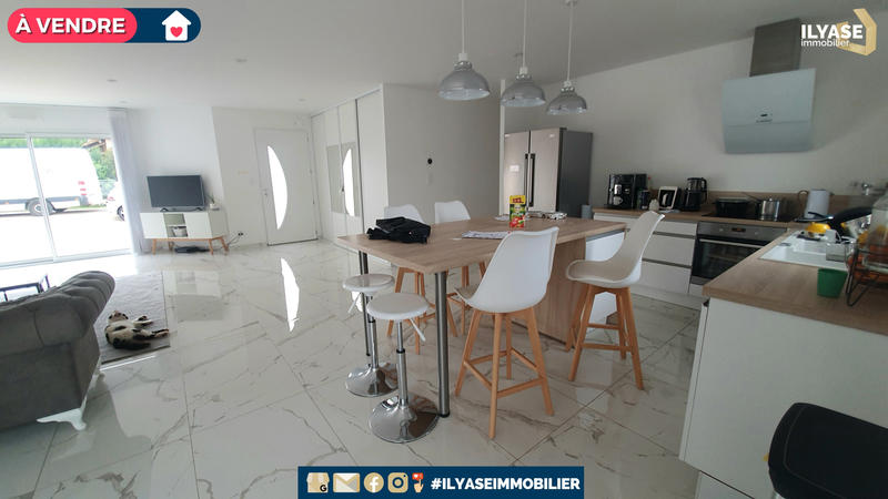 Maison - 125 m² - 6 pièces