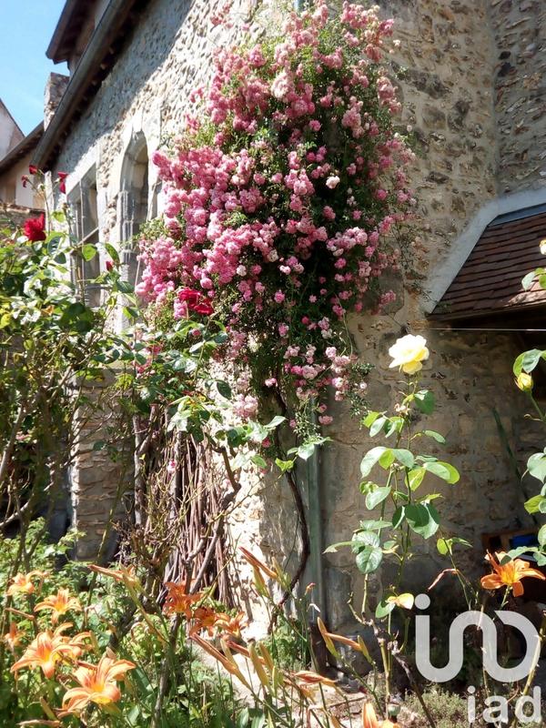 Maison - 246 m² - 9 pièces