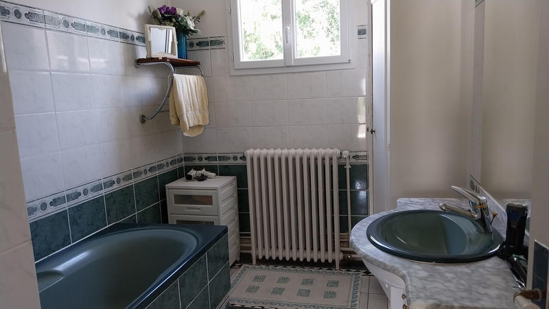 Maison - 230 m² - 7 pièces