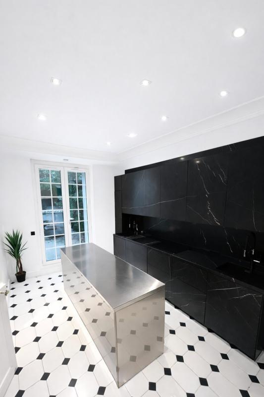 Demeure - 302 m² - 11 pièces