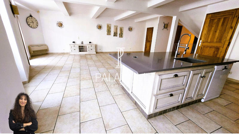 Duplex - 170 m² - 5 pièces