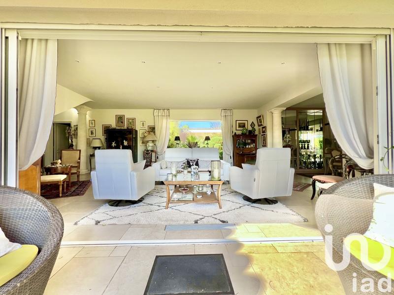 Maison - 180 m² - 5 pièces