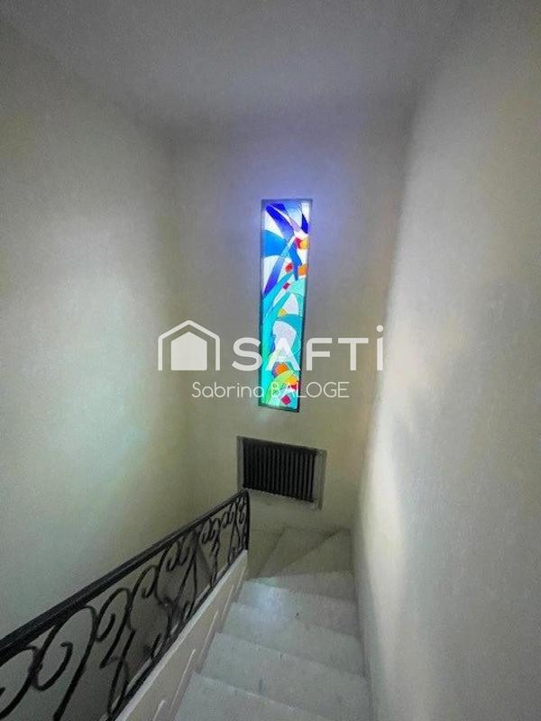 Maison - 200 m² - 6 pièces