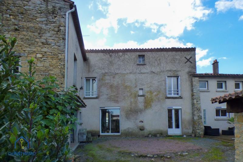 Maison ancienne - 205 m² - 8 pièces