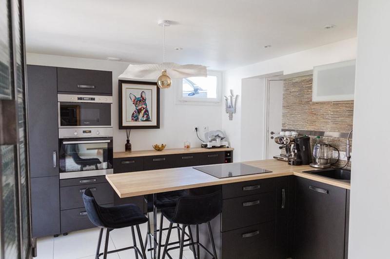 Maison - 140 m² - 7 pièces