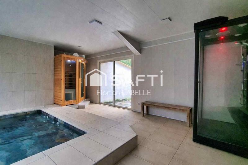 Maison - 320 m² - 6 pièces