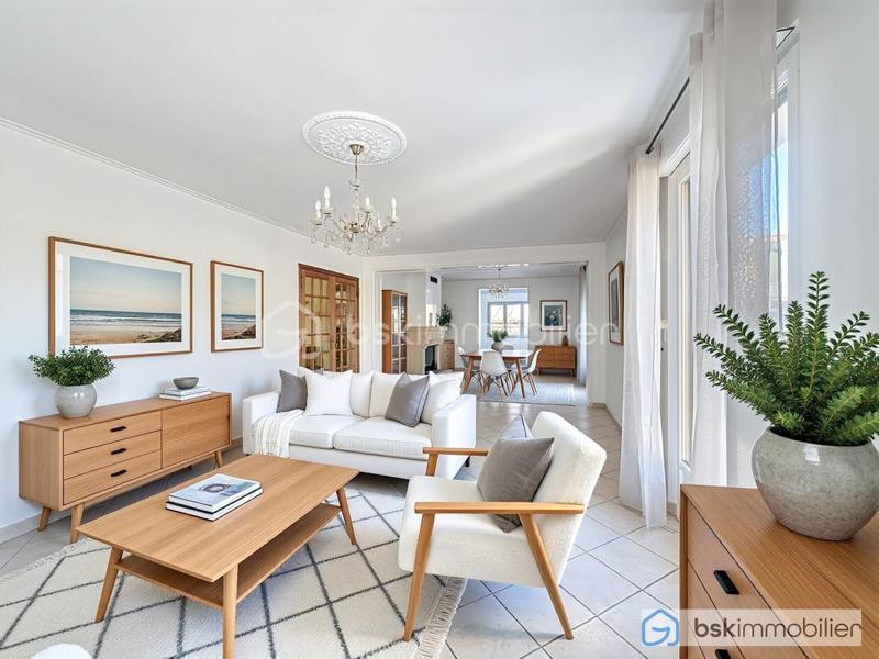 Maison de village - 215 m² - 10 pièces