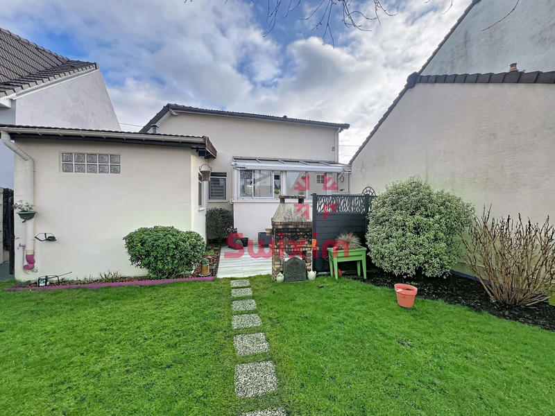 Maison - 80 m² - 5 pièces