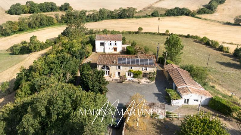 Corps de ferme - 362 m² - 14 pièces