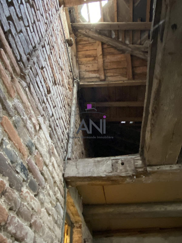 Maison - 94 m² - 6 pièces