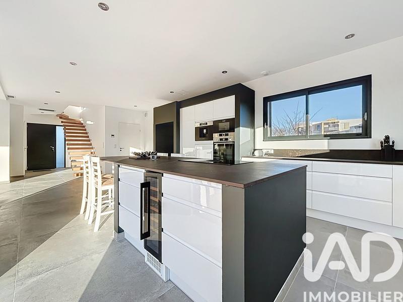 Maison - 147 m² - 5 pièces