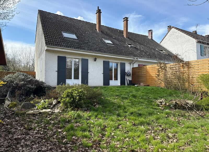 Maison - 102 m² - 5 pièces