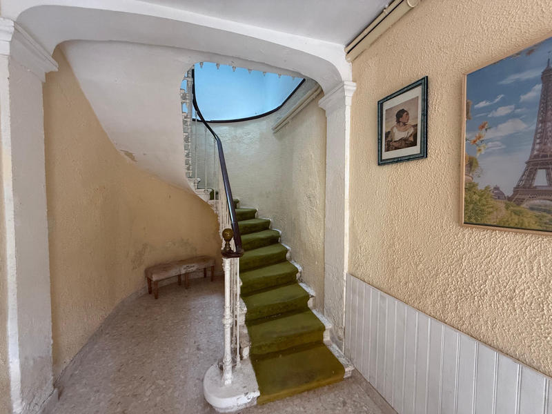 Maison - 512 m² - 11 pièces