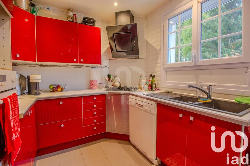 Maison - 94 m² - 5 pièces