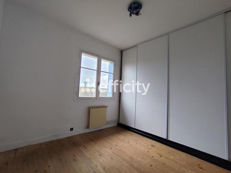 Maison - 180 m² - 8 pièces