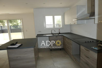 Maison - 84 m² - 3 pièces