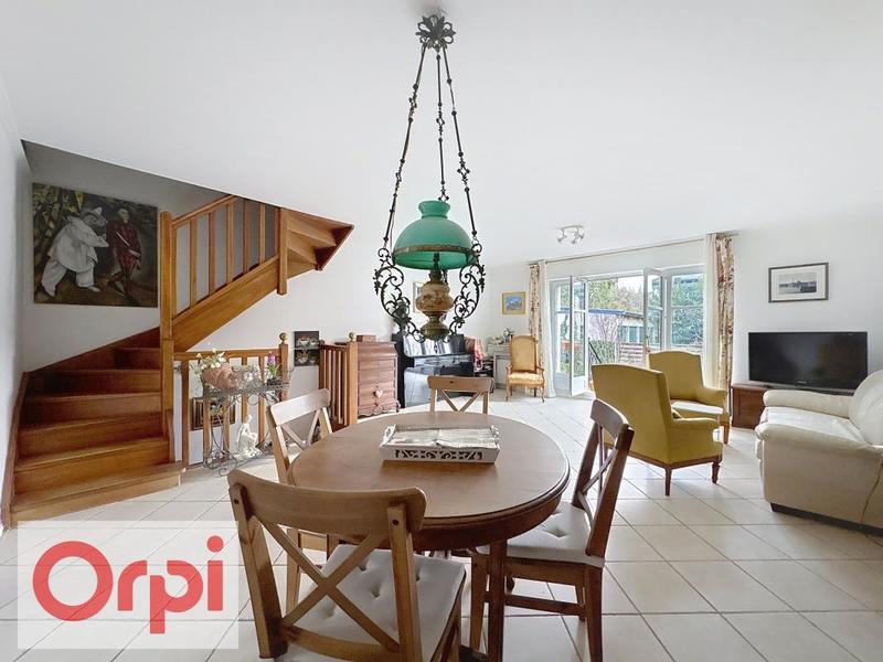 Maison - 135 m² - 5 pièces