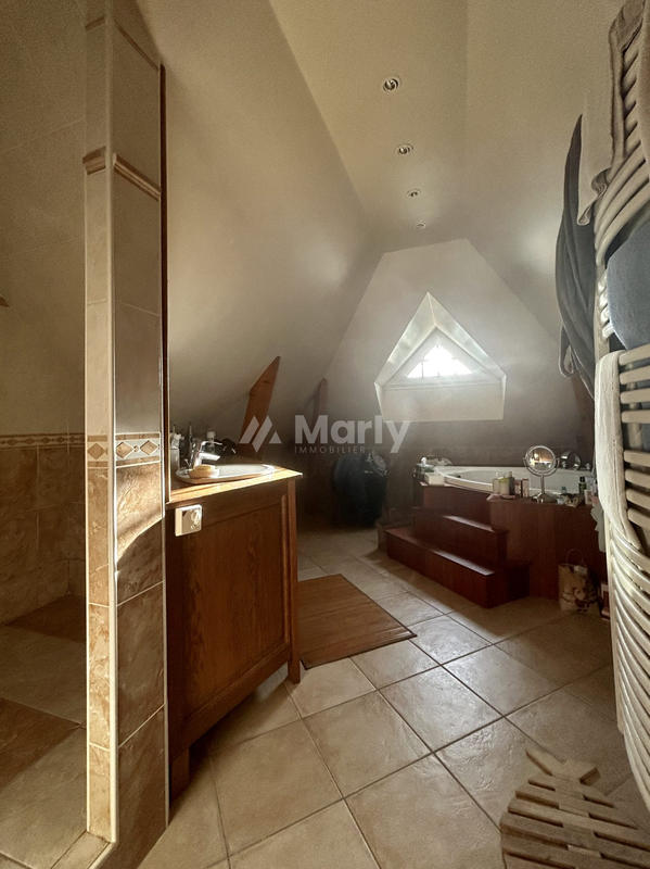 Maison contemporaine - 215 m² - 7 pièces