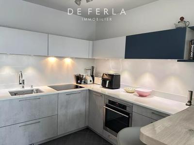 Appartement - 79 m² - 3 pièces