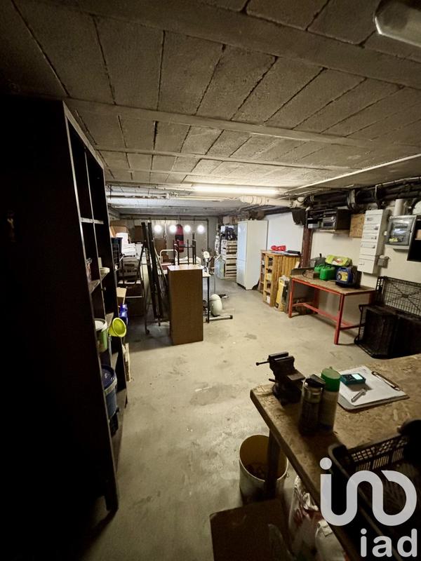 Maison - 279 m² - 11 pièces