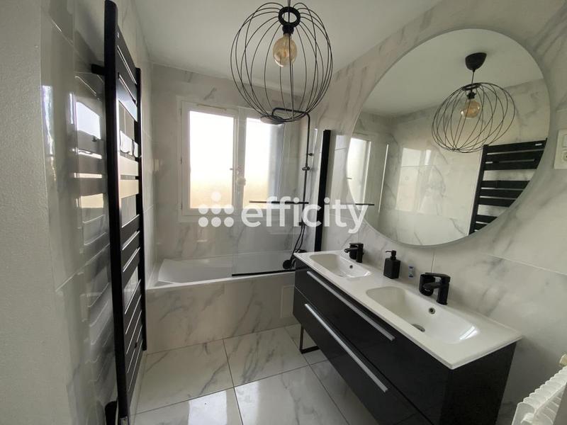 Appartement - 110 m² - 6 pièces