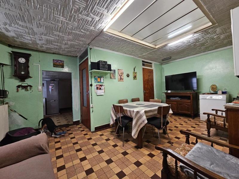 Maison traditionnelle - 88 m² - 4 pièces