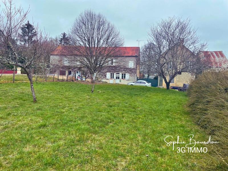 Terrain constructible - 1 002 m²