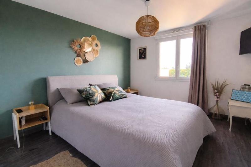 Maison - 169 m² - 7 pièces