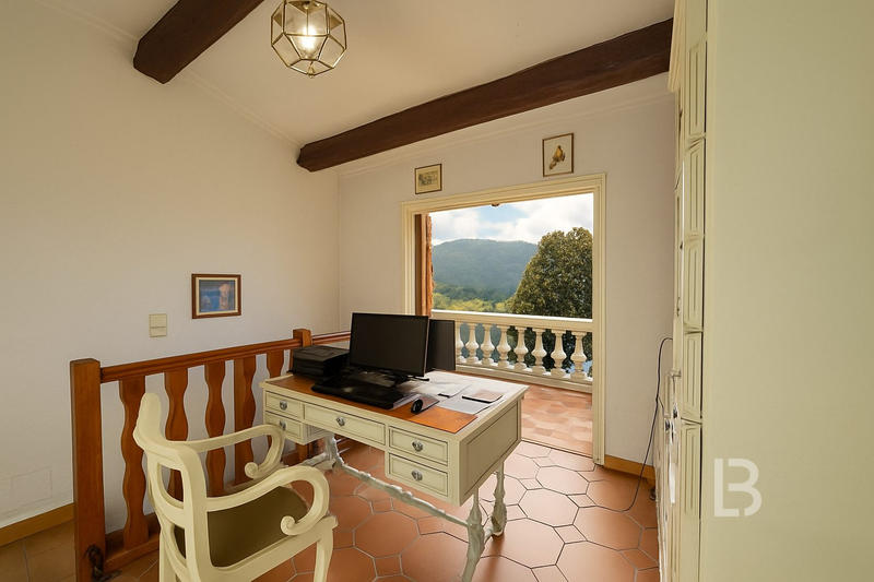 Maison - 135 m² - 4 pièces