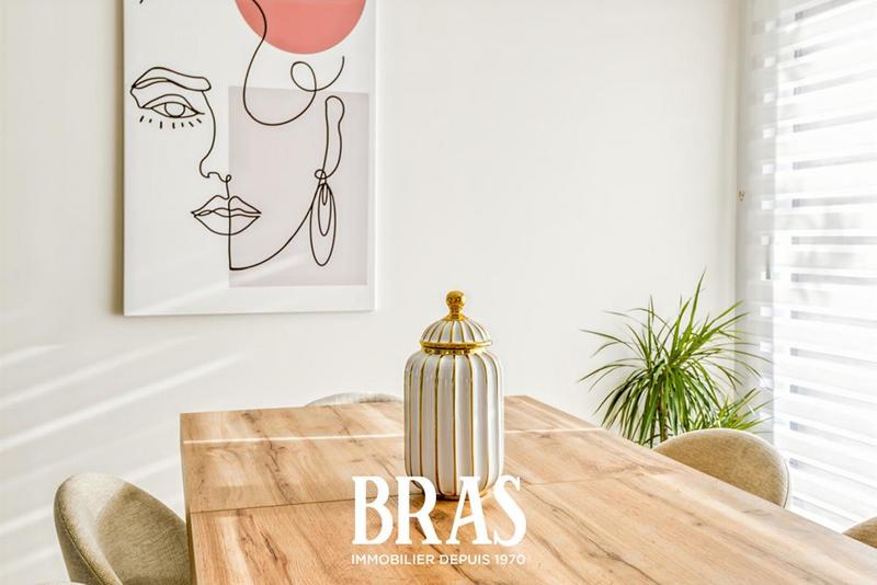 Maison - 150 m² - 8 pièces