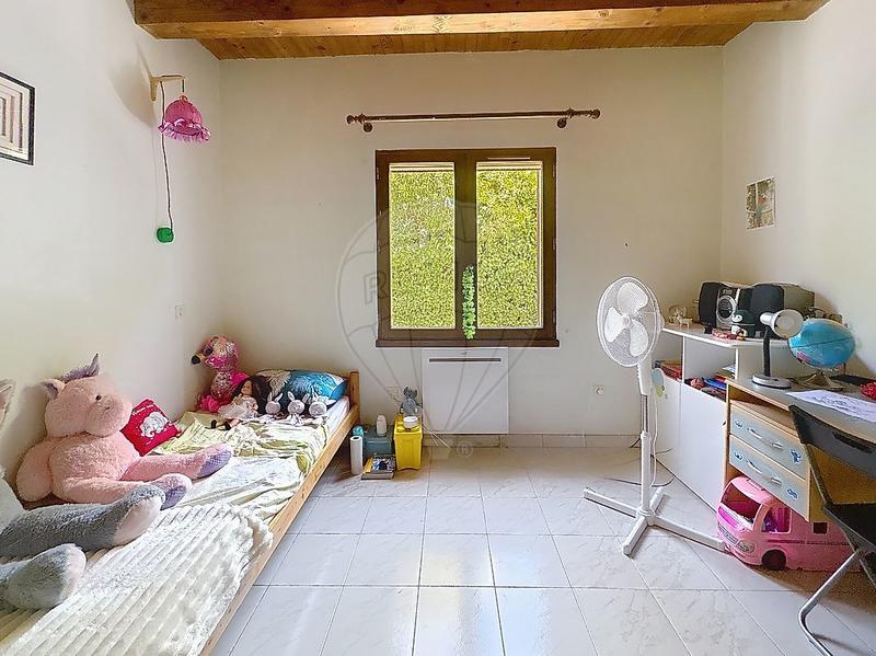 Maison - 121 m² - 4 pièces