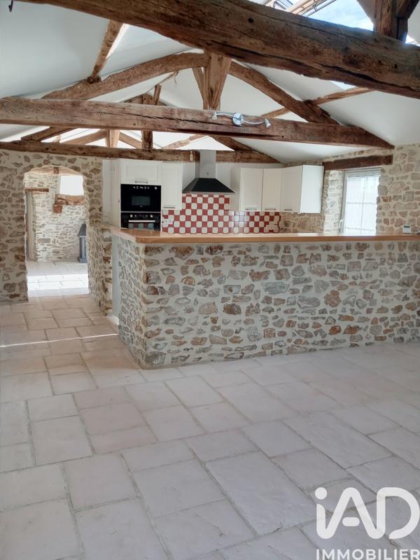 Maison - 235 m² - 10 pièces