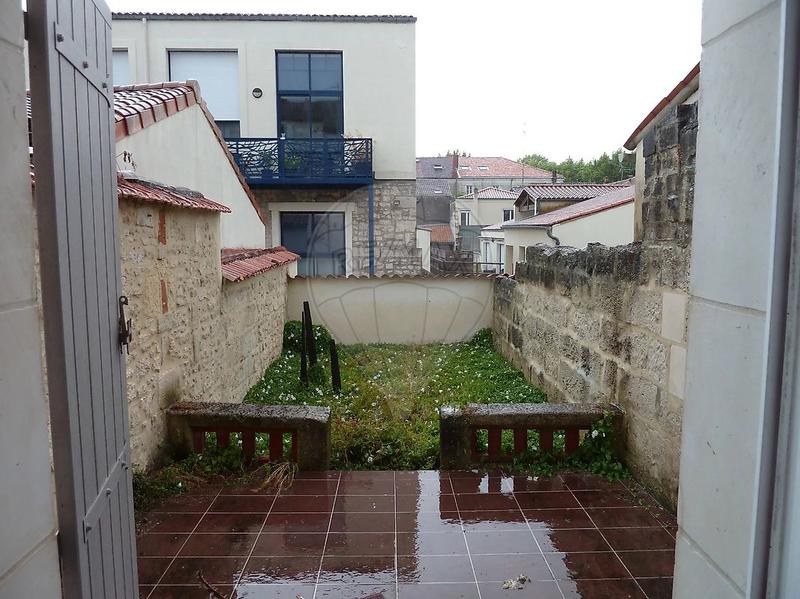 Immeuble - 161 m² - 6 pièces