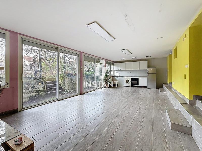 Maison - 142 m² - 8 pièces