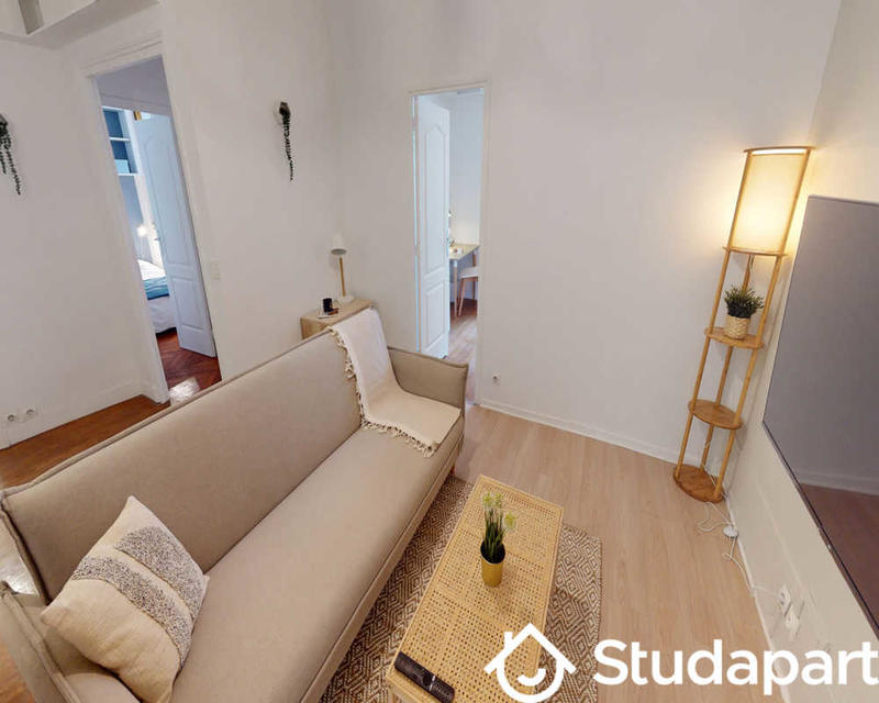 Chambre - 80 m² - 1 pièce